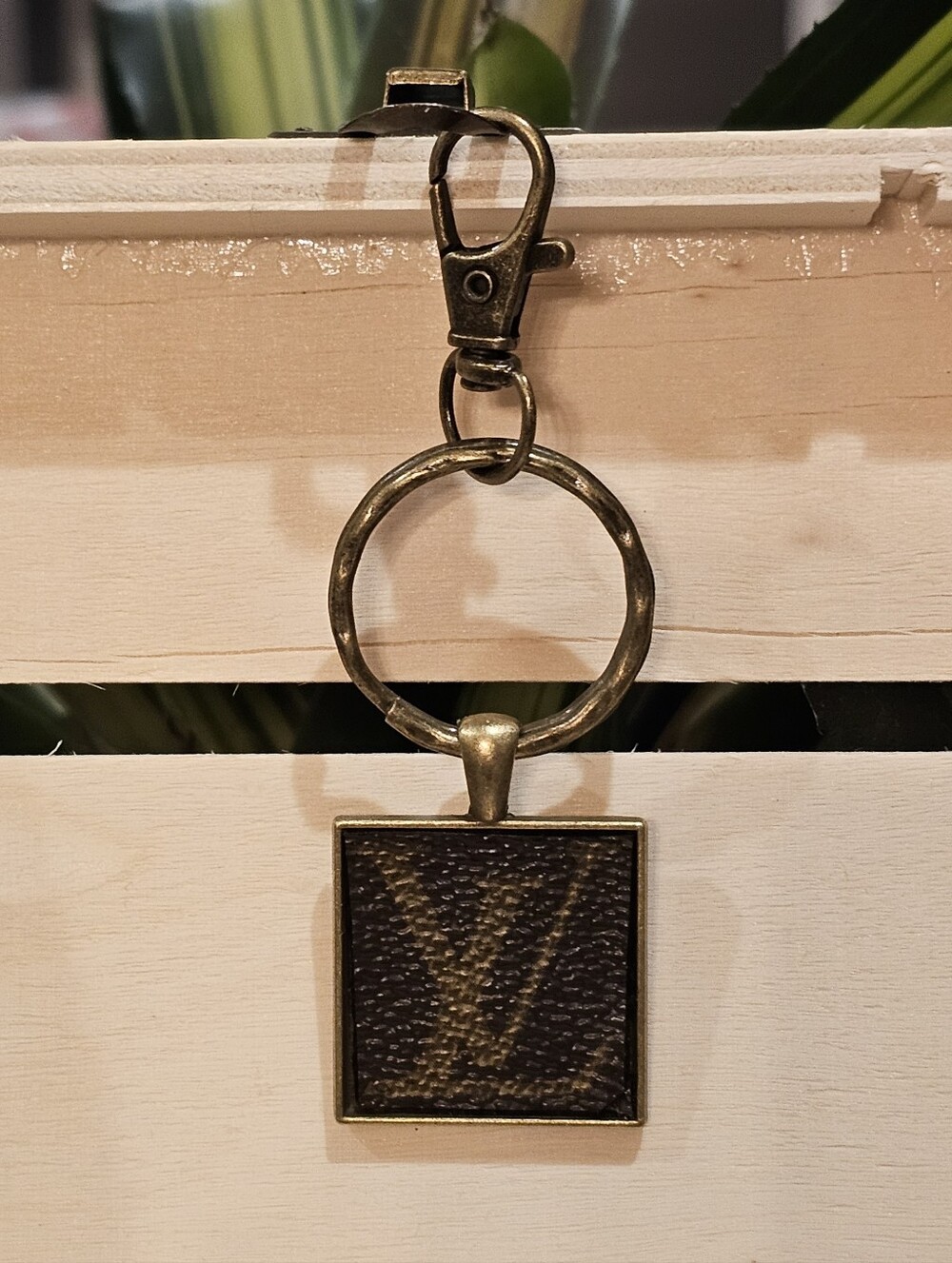 Louis Vuitton Piece In Pendant On Keychain/Bag Charm - Picture 6 of 6